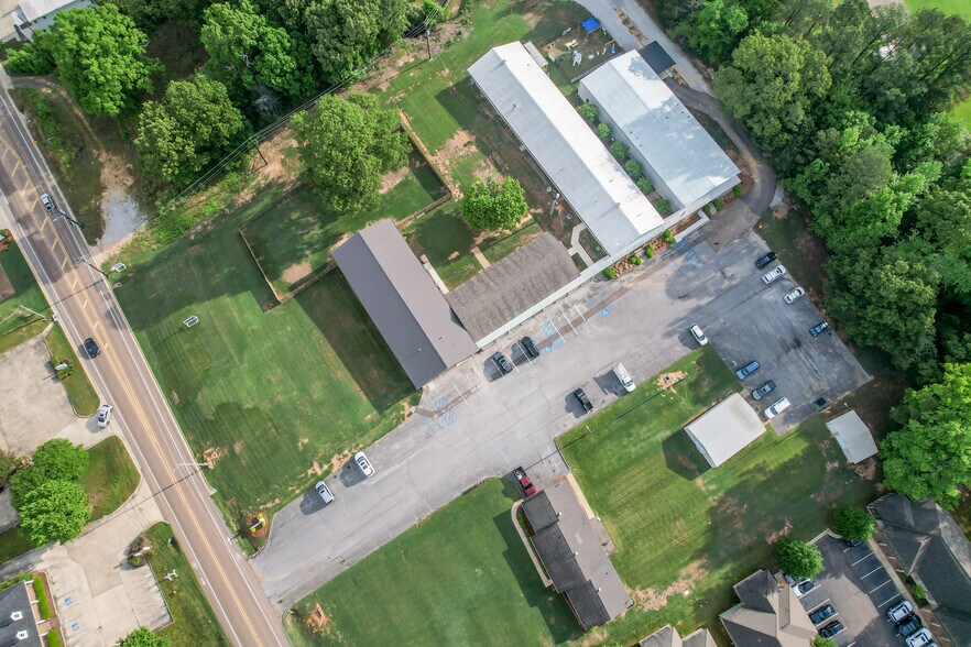 2885-2889 South Lamar Blvd., Oxford, MS à vendre - Photo du bâtiment - Image 2 de 41