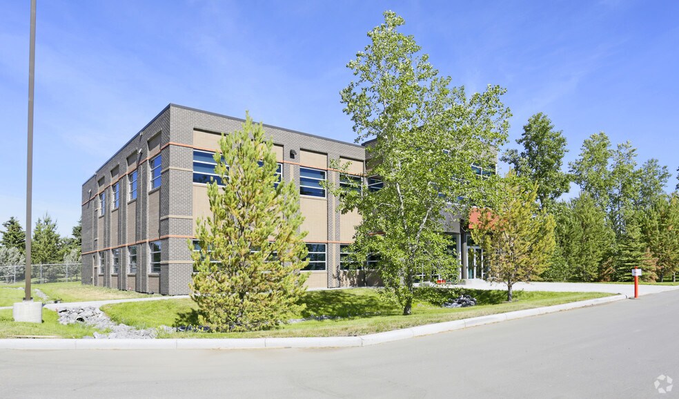 232029 Rge Rd 283, Rocky View C, AB à vendre - Photo du bâtiment - Image 2 de 3