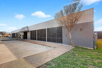 5755 Rufe Snow Dr, North Richland Hills, TX for lease Interior Photo- Image 1 of 9