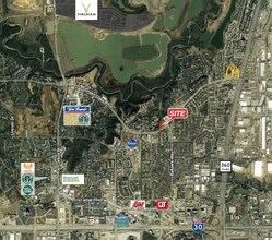 1971 NE Green Oaks Blvd, Arlington, TX - AÉRIEN  Vue de la carte