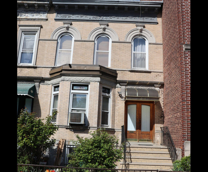 868 New York Ave, Brooklyn, NY for sale - Primary Photo - Image 1 of 1