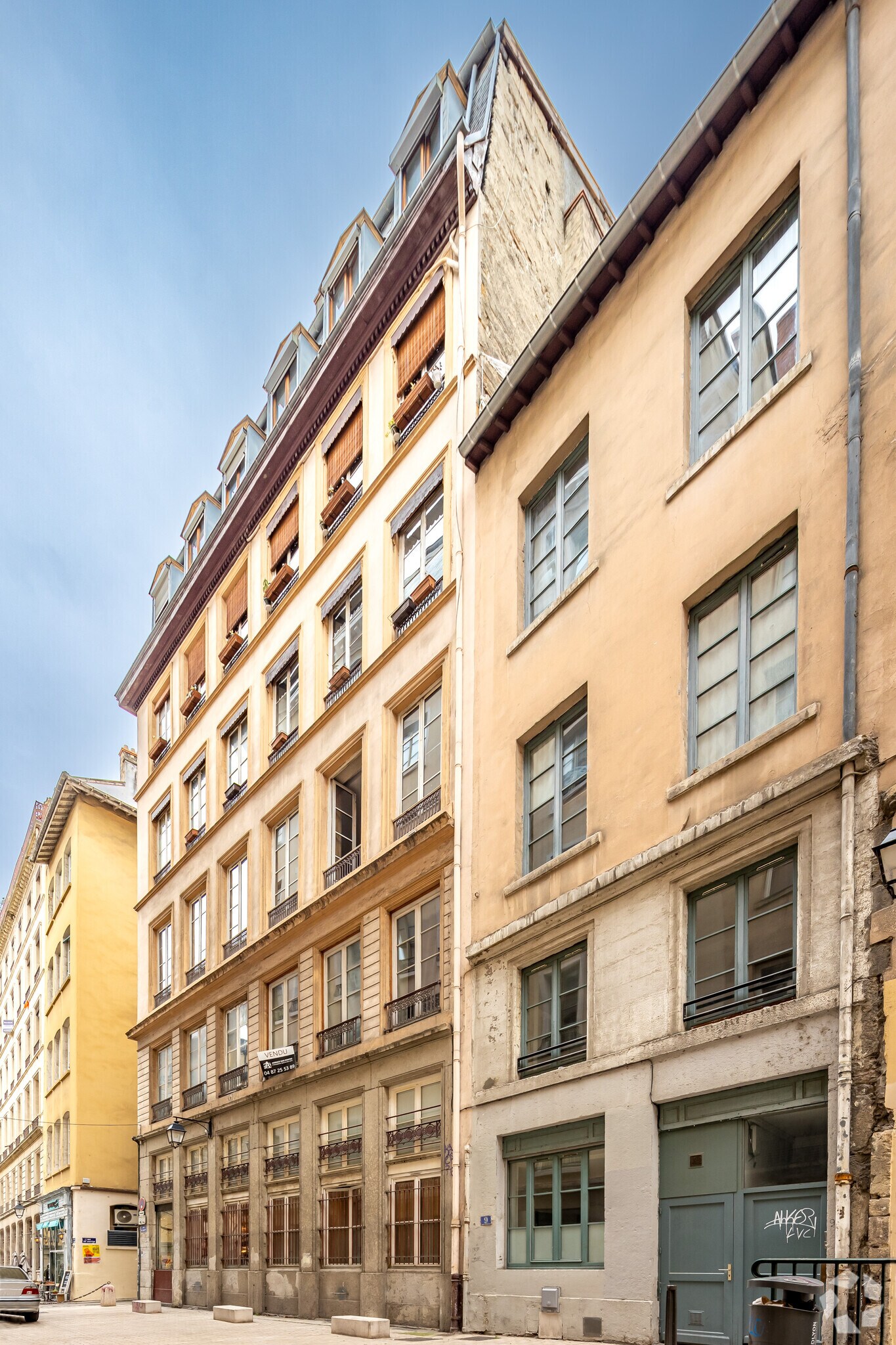 1 Rue Du Griffon, Lyon for lease Primary Photo- Image 1 of 26