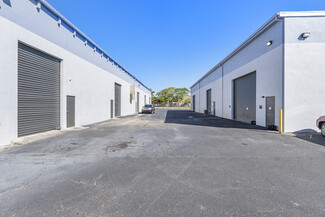 Plus de détails pour 601 Roseland Dr, West Palm Beach, FL - Industriel/Logistique à louer