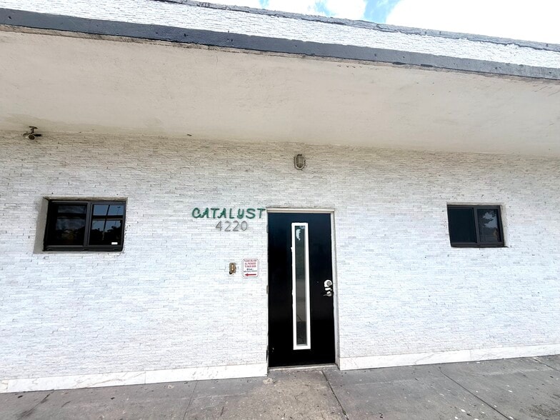 4208-4220 NW 7th Ave, Miami, FL for sale - Building Photo - Image 2 of 42