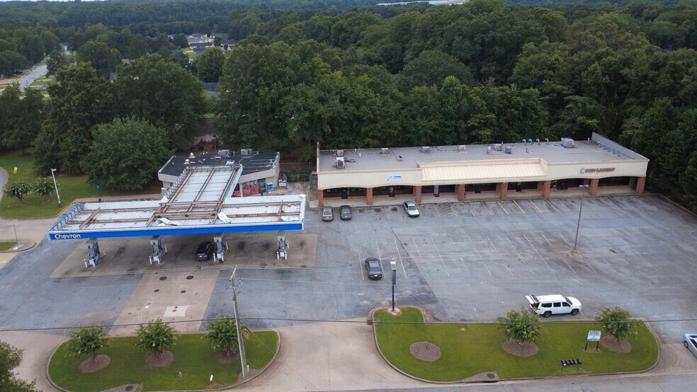 1108-1118 E Church St, Monroe, GA à louer - Photo du bâtiment - Image 3 de 9