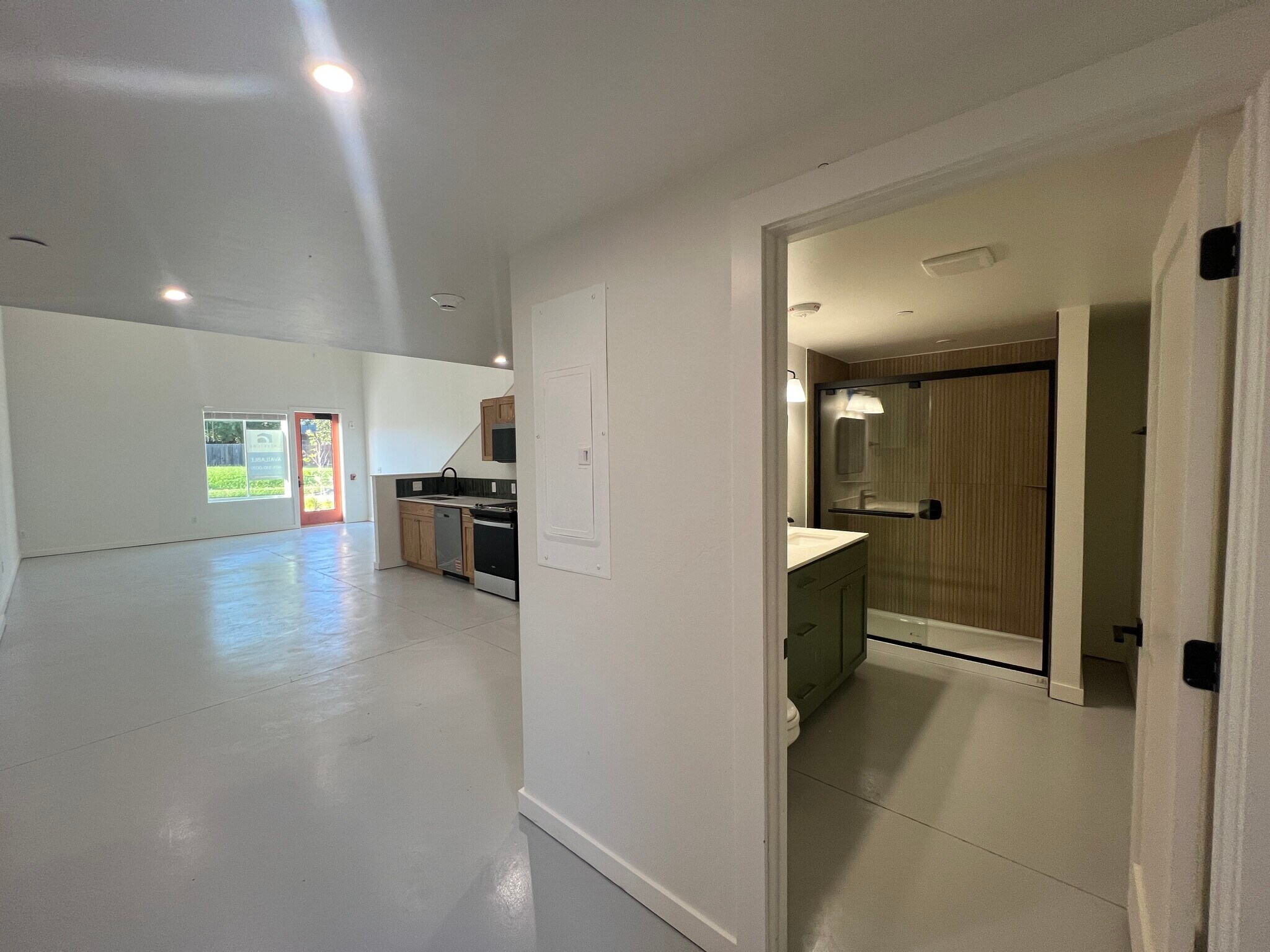 1744 NW 15th St, Oklahoma City, OK for lease Interior Photo- Image 1 of 5