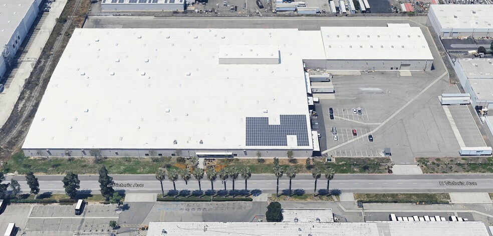 1400 E Victoria Ave, San Bernardino, CA à louer - Photo du bâtiment - Image 1 de 11