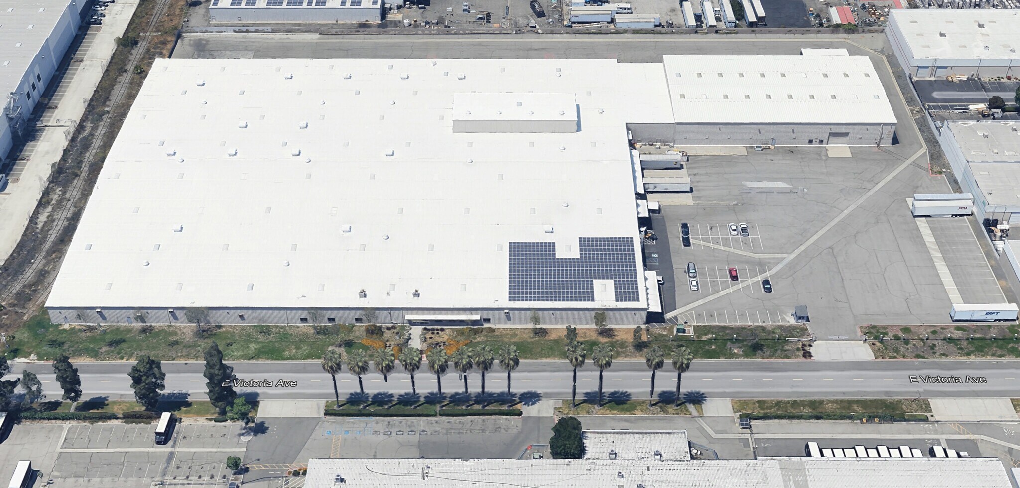 1400 E Victoria Ave, San Bernardino, CA à louer Photo du bâtiment- Image 1 de 12