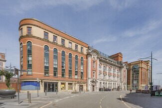 Plus de détails pour High St, Newport - Bureau à louer