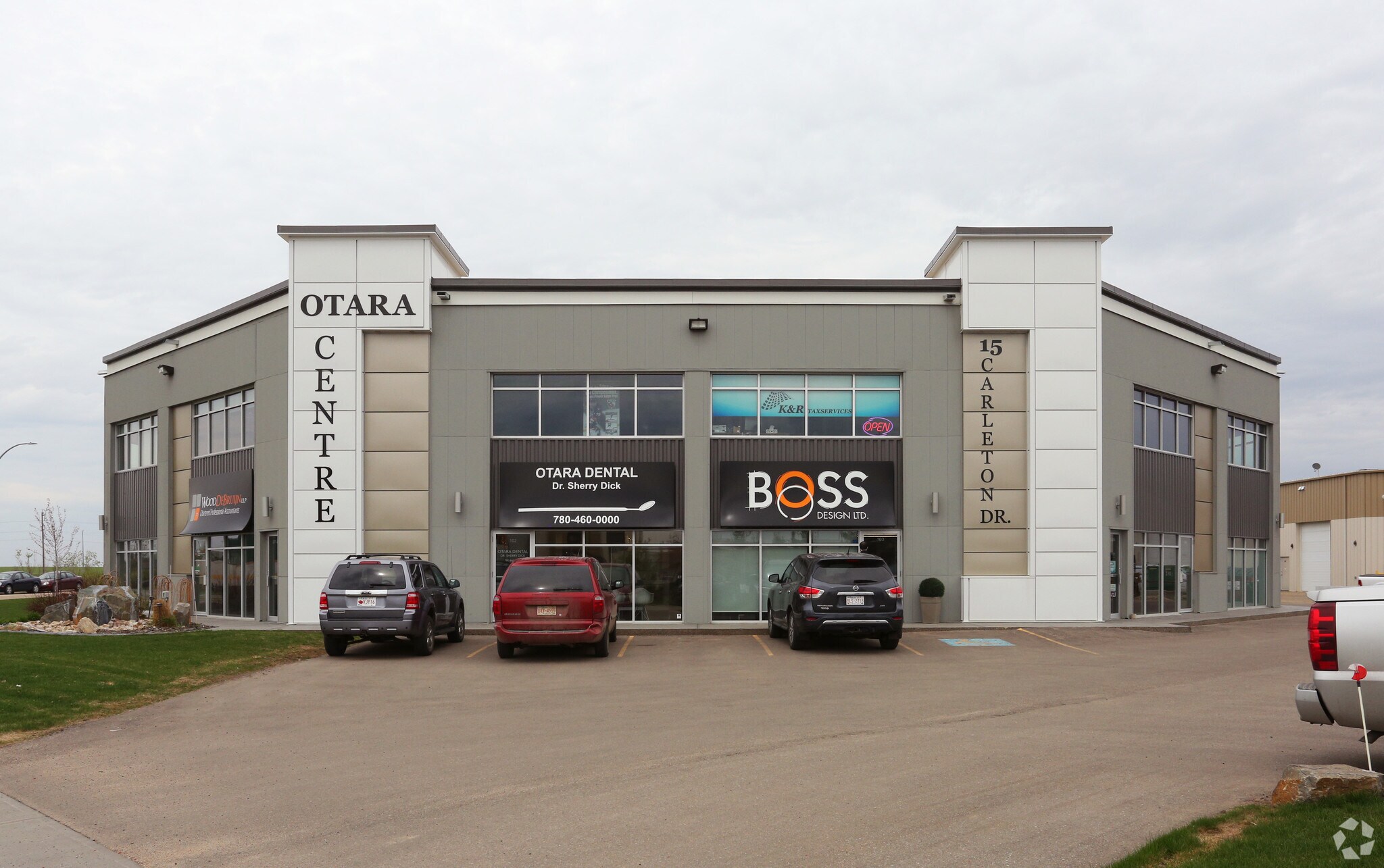 15 Carlton Dr, St. Albert, AB for sale Primary Photo- Image 1 of 1