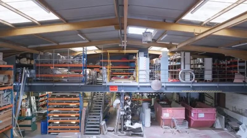 Office in Vénissieux for lease Interior Photo- Image 1 of 12