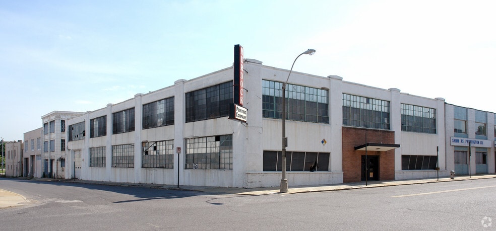 430 Monroe Ave, Memphis, TN for lease - Building Photo - Image 2 of 7