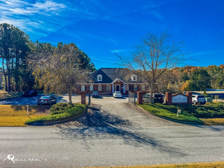 100 Greystone Power Blvd, Dallas, GA à vendre - Photo du bâtiment - Image 2 de 19