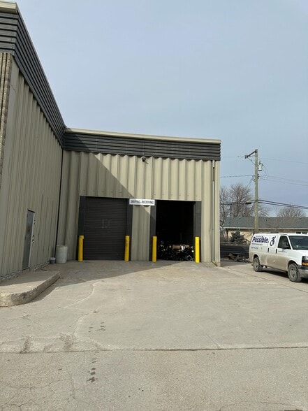 1857 Notre Dame Av, Winnipeg, MB for lease - Building Photo - Image 2 of 4
