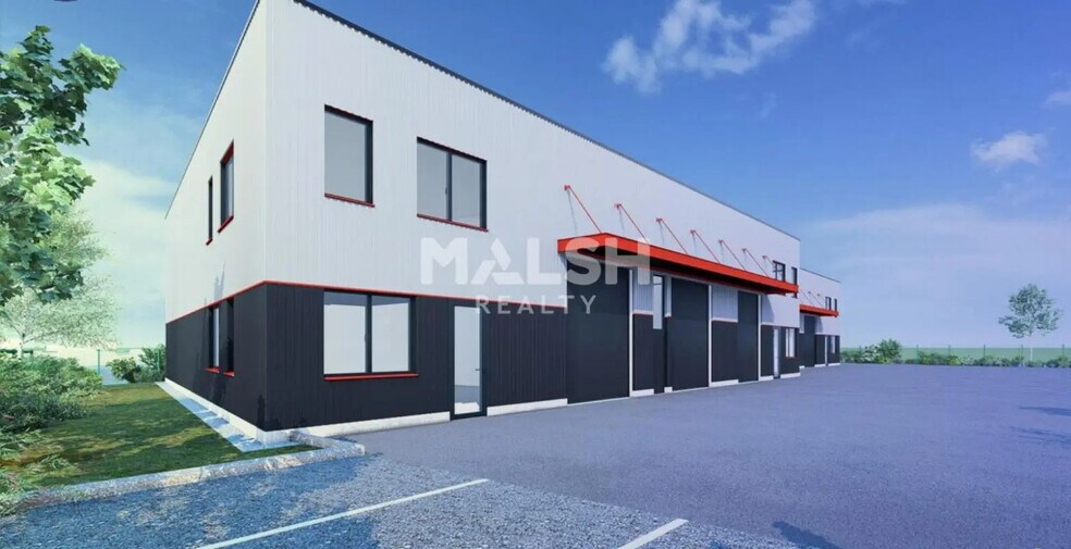 Flex in Savigneux for lease - Building Photo - Image 3 of 10