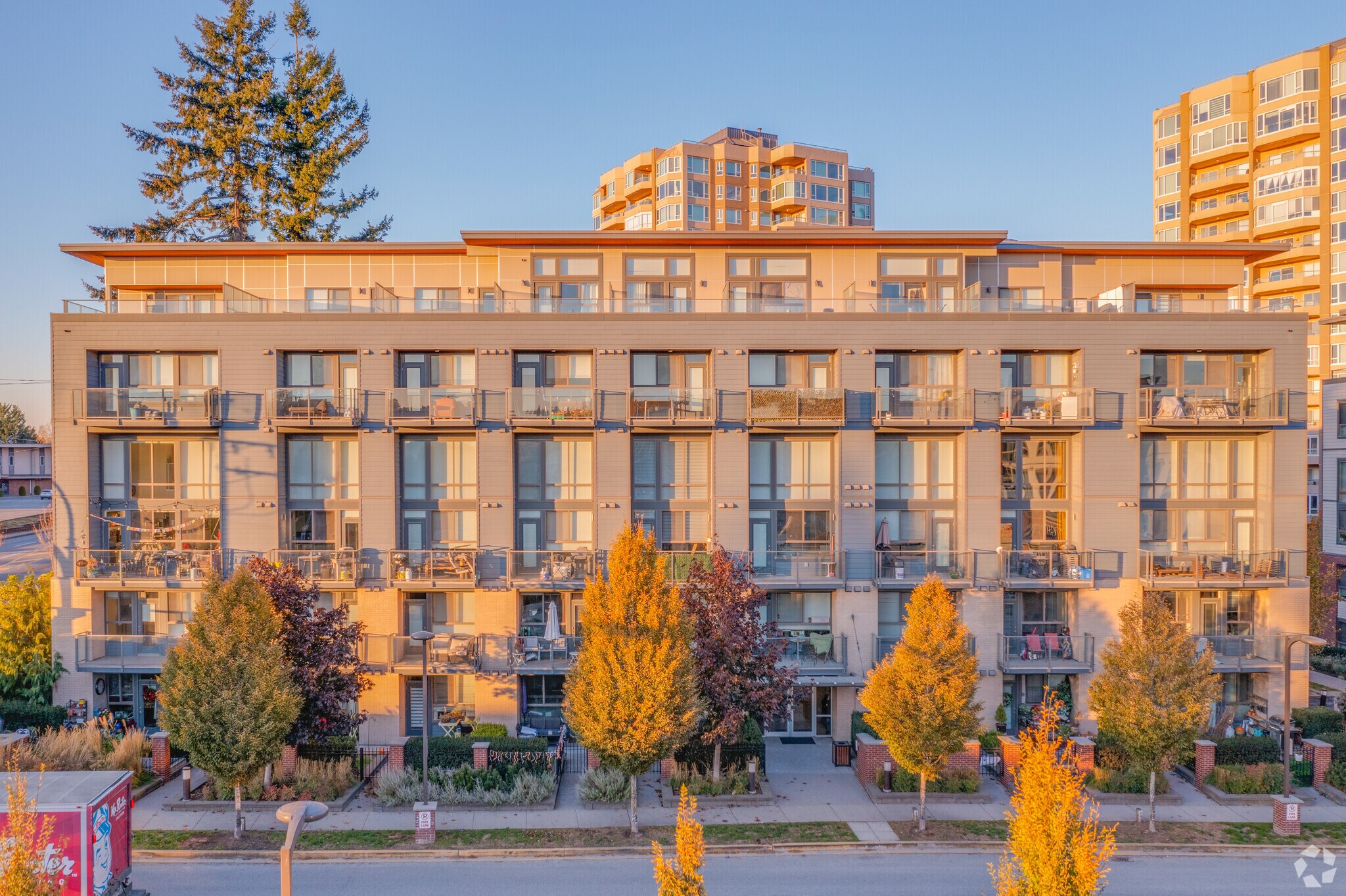 3068 Gladwin Rd, Abbotsford, BC for sale Primary Photo- Image 1 of 1