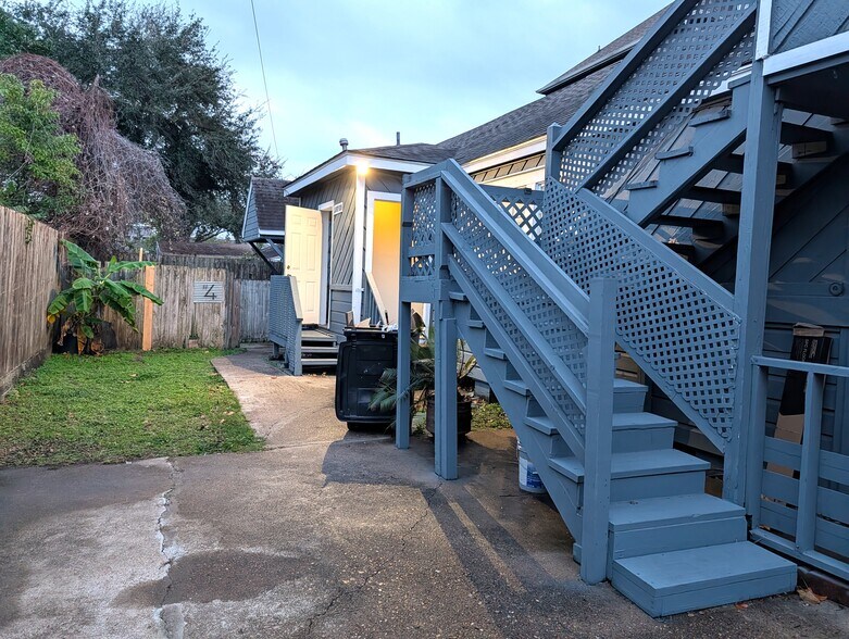 704 E 22nd St, Houston, TX à vendre - Photo du bâtiment - Image 3 de 74