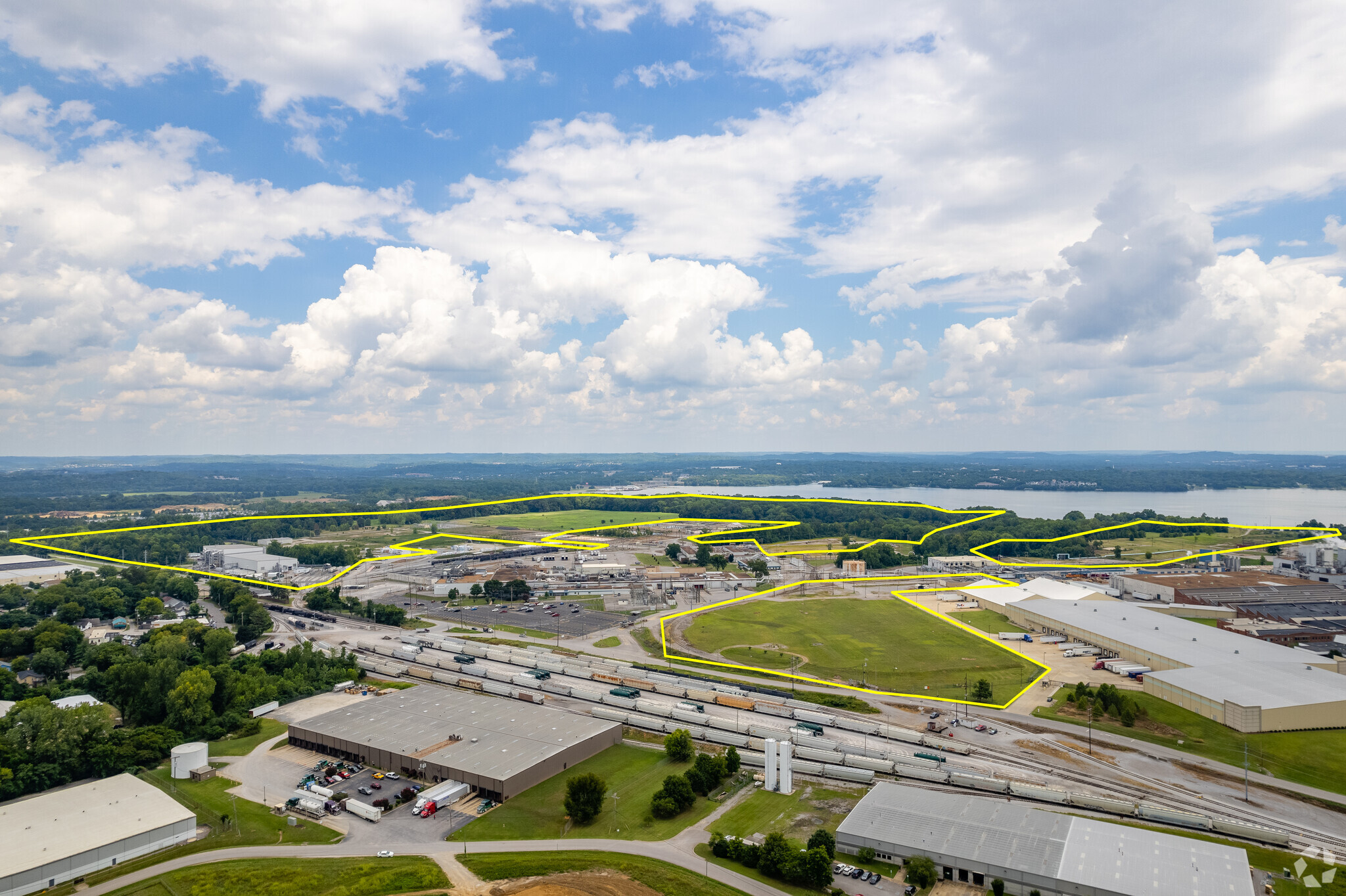 1002 Industrial Dr, Old Hickory, TN à louer Photo principale- Image 1 de 23