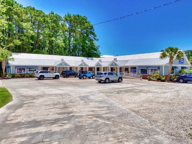 10080 OCEAN Hwy, Pawleys Island, SC à louer - Photo du bâtiment - Image 1 de 8