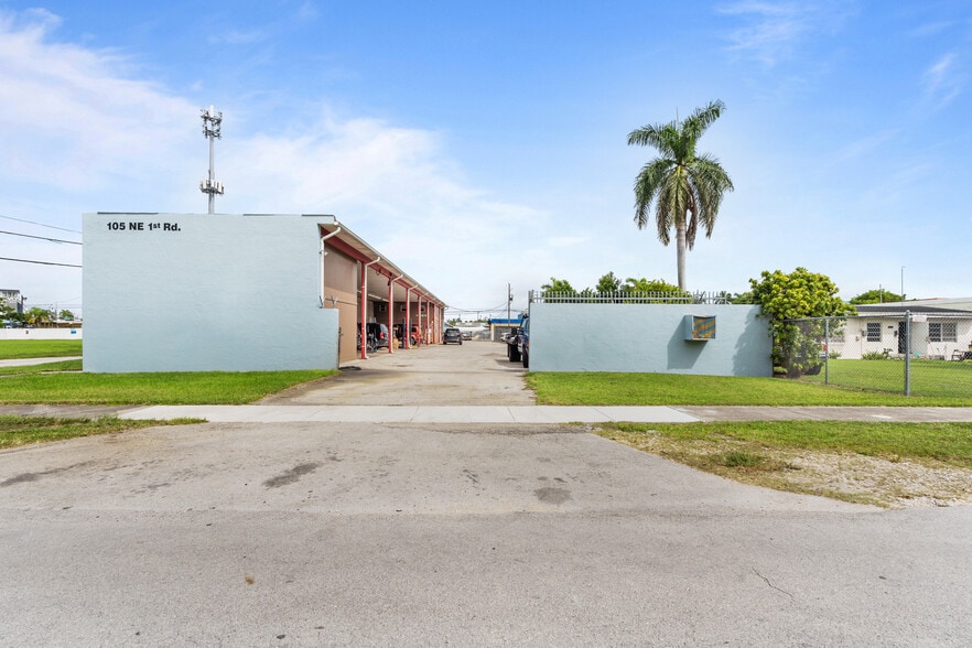 105 NE 1st Rd, Homestead, FL for sale - Building Photo - Image 3 of 52