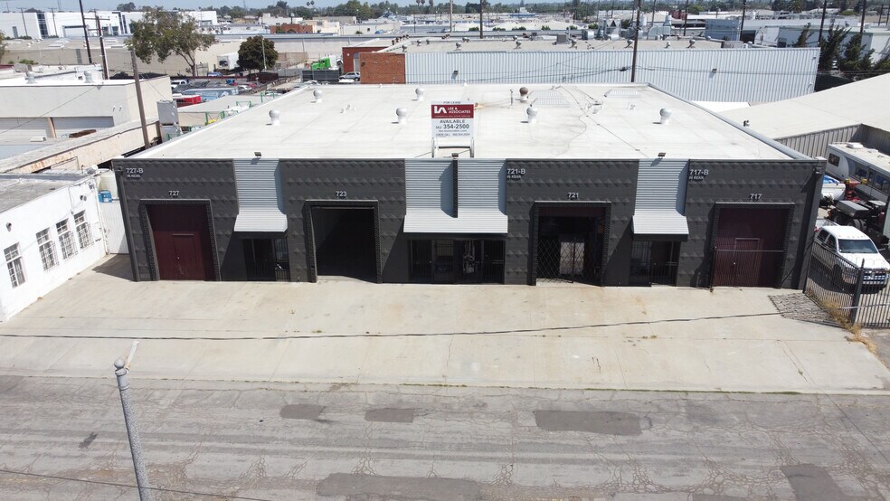 717-727 W 14th St, Long Beach, CA à louer - Photo du bâtiment - Image 2 de 5