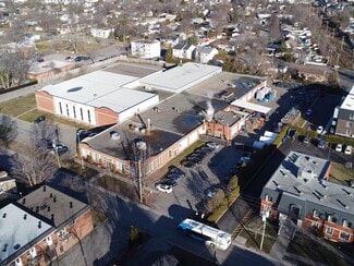 Plus de détails pour 1540 Rue Des Patriotes, Laval, QC - Industriel à louer