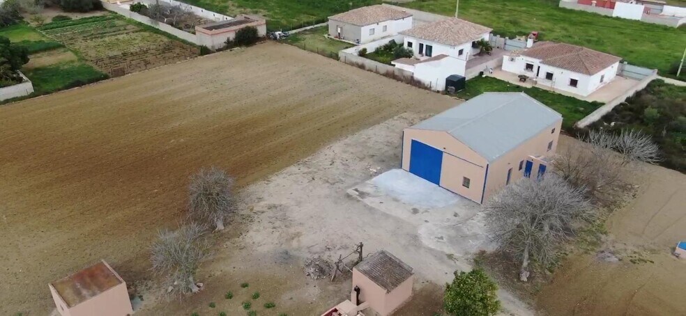 Industrial in Chiclana de la Frontera, Cádiz for sale - Building Photo - Image 2 of 19