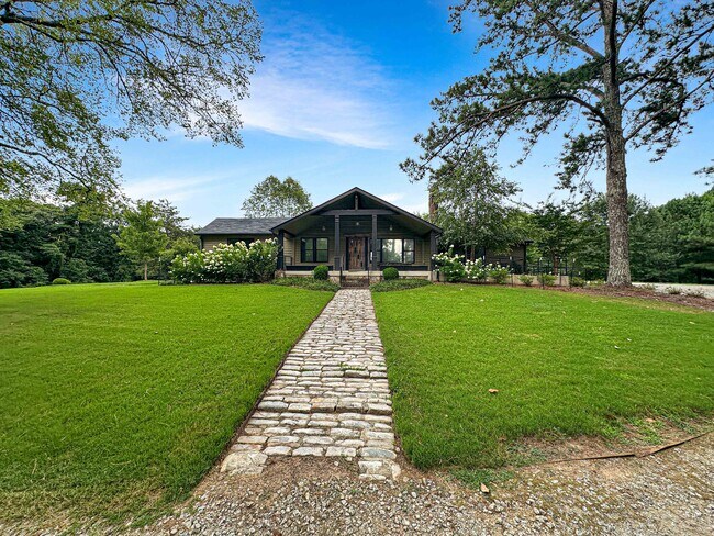 More details for 8400 Atlanta Newnan Rd, Chattahoochee Hills, GA - Specialty for Sale
