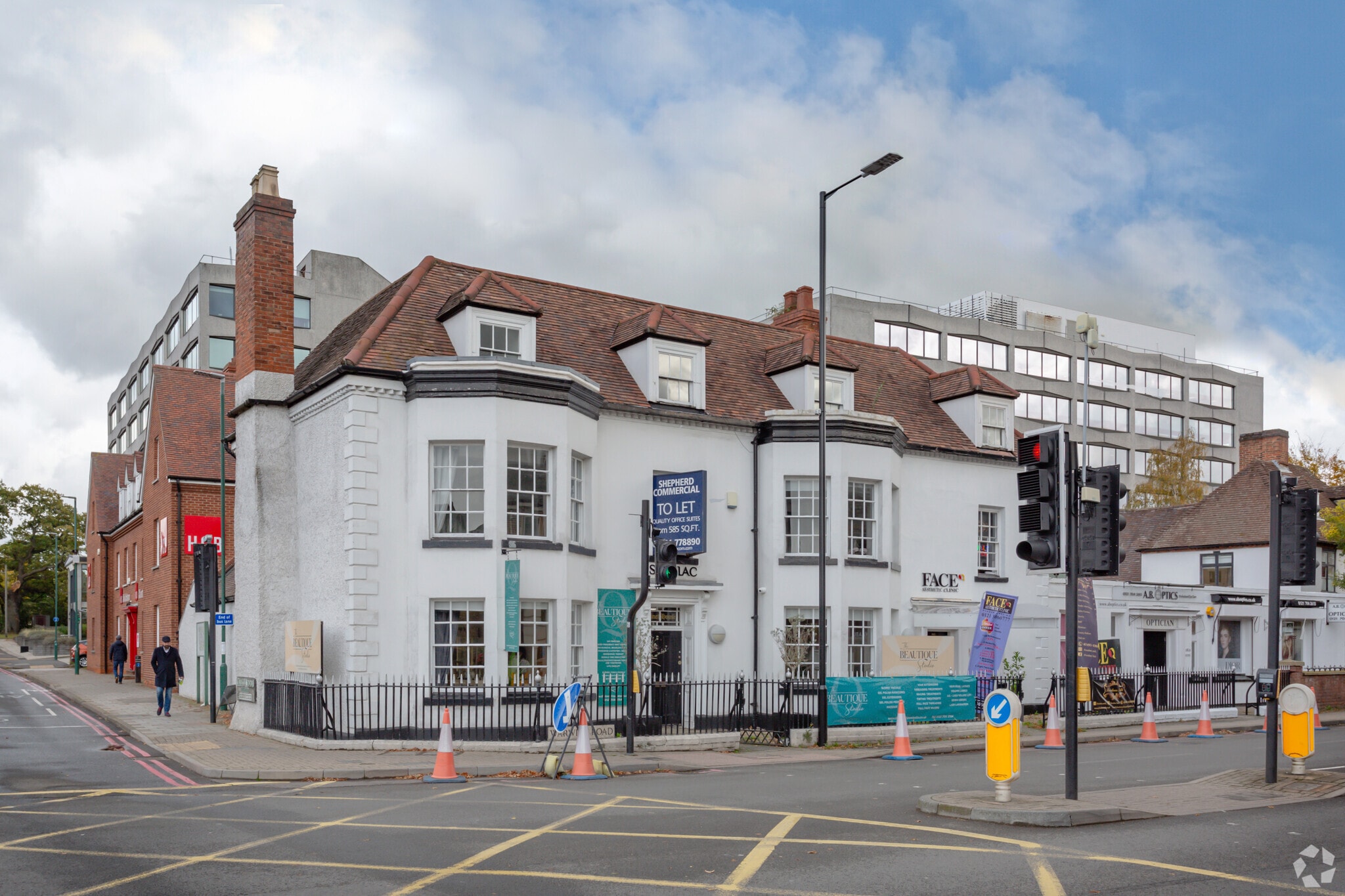 681 Warwick Rd, Solihull for lease Primary Photo- Image 1 of 11