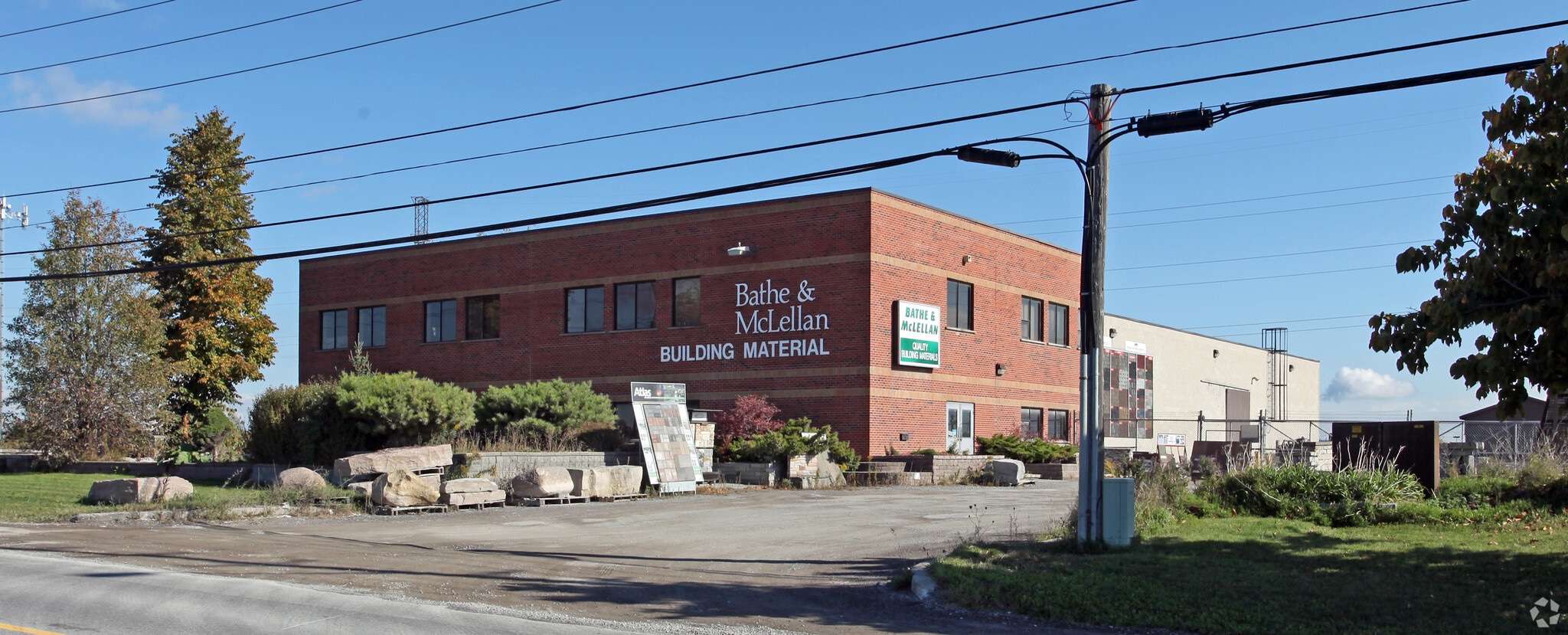 575 Thornton Rd S, Oshawa, ON à vendre Photo principale- Image 1 de 1