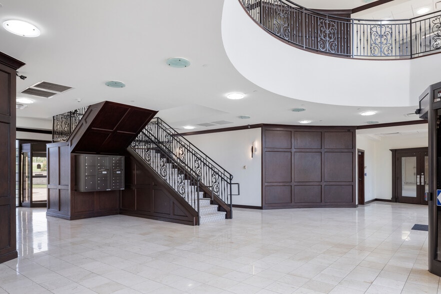 4727 Gaillardia Pky, Oklahoma City, OK for lease - Interior Photo - Image 3 of 3