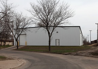 Plus de détails pour 2604-2607 6TH ST NE & 600 26TH Ave NE – Industriel à vendre