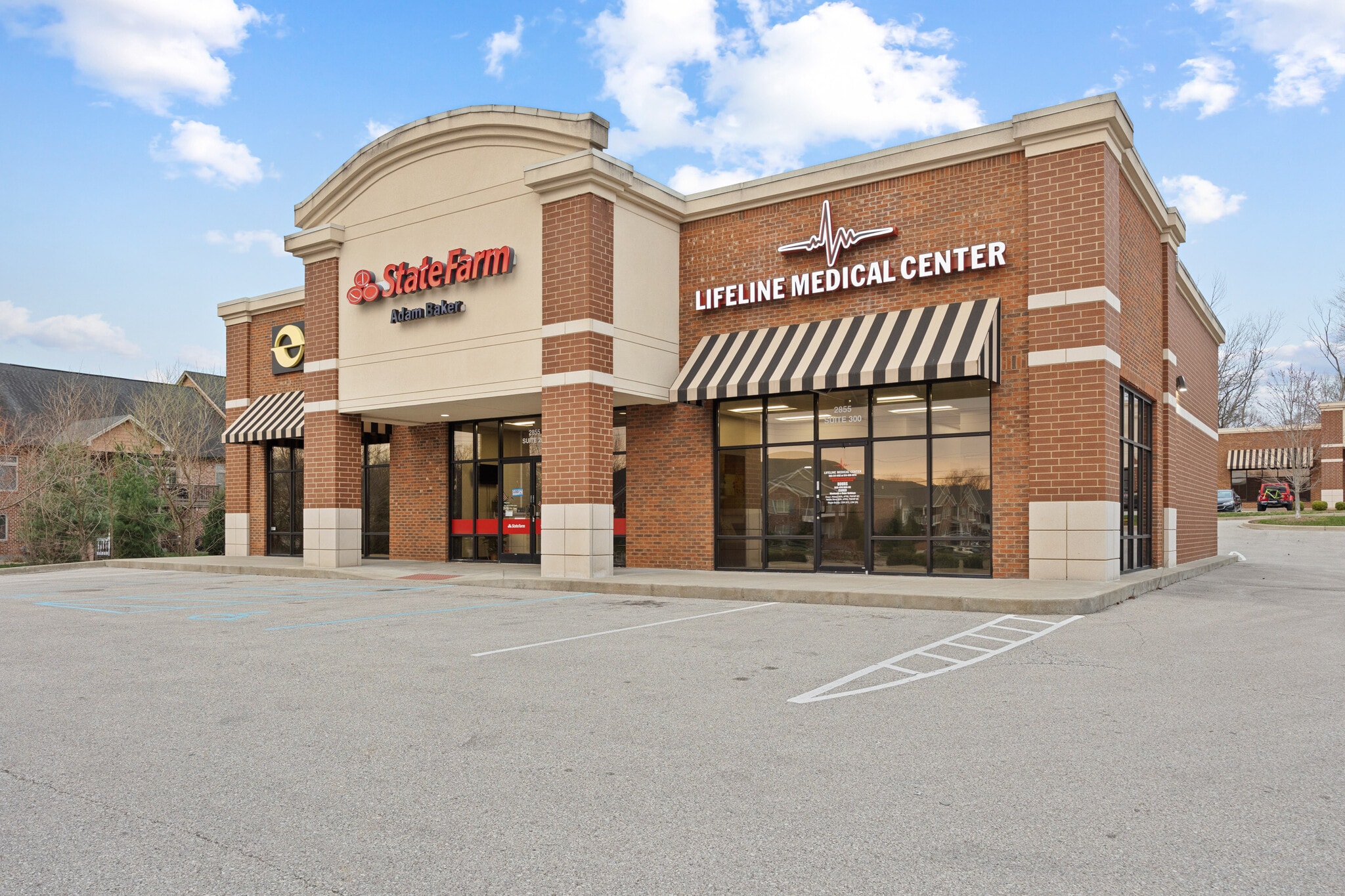 2855 Charlestown Rd, New Albany, IN for lease Primary Photo- Image 1 of 23