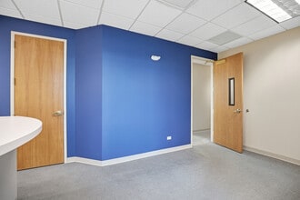 213 Front St, Mchenry, IL for lease Interior Photo- Image 2 of 16