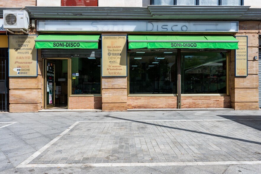 Mina, 2, Dos Hermanas, Sevilla for sale - Building Photo - Image 1 of 10