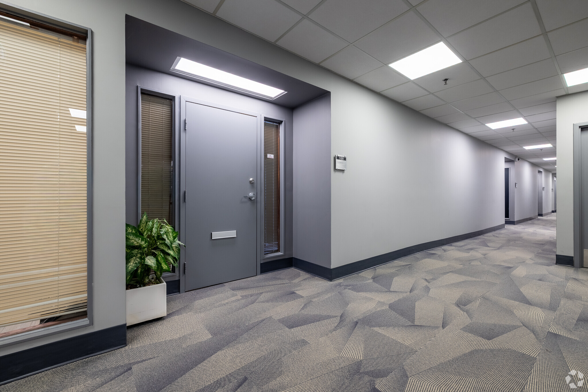 7451-7499 Rte Transcanadienne, Montréal, QC for lease Interior Photo- Image 1 of 4