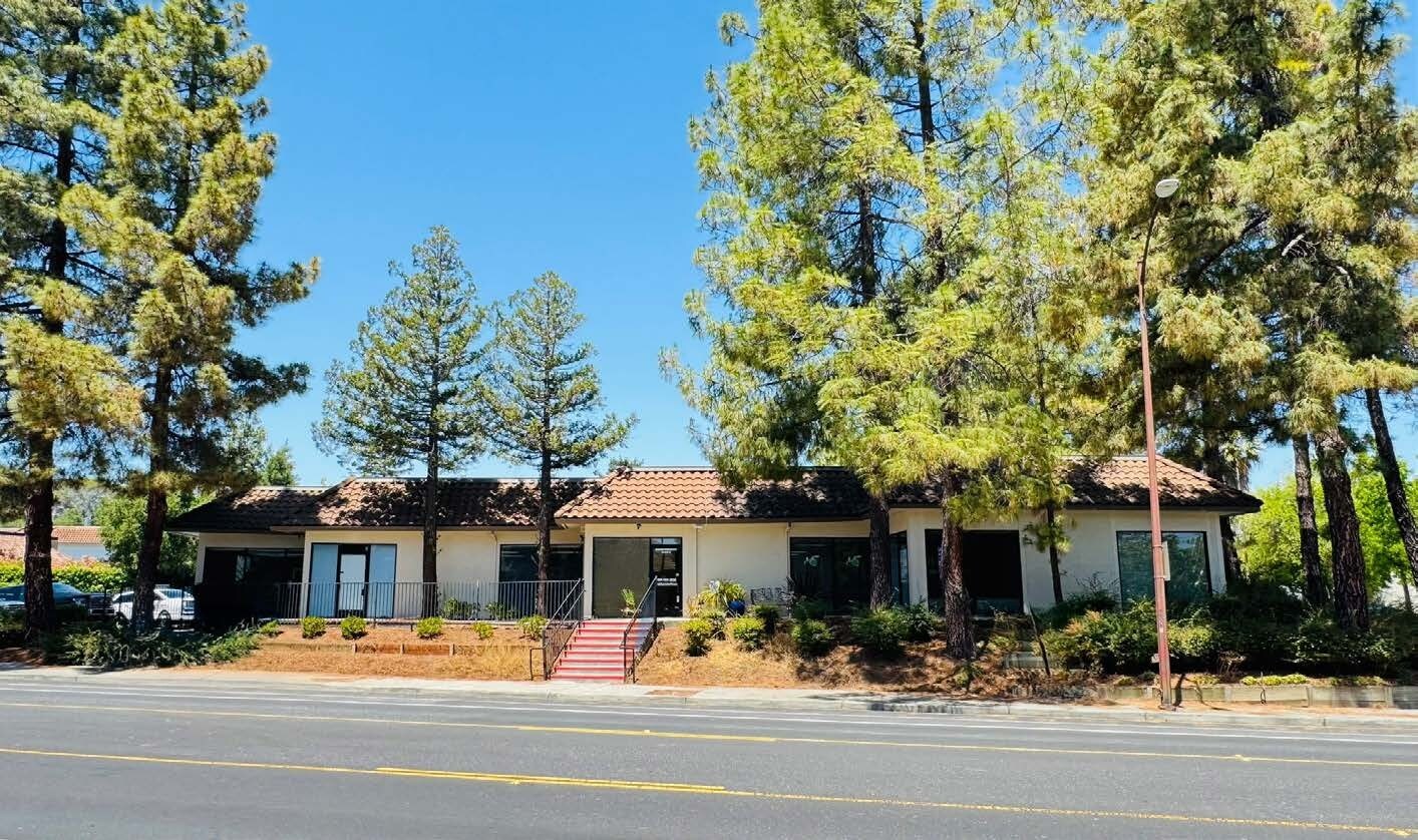 761 University Ave, Los Gatos, CA à louer Photo du bâtiment- Image 1 de 11