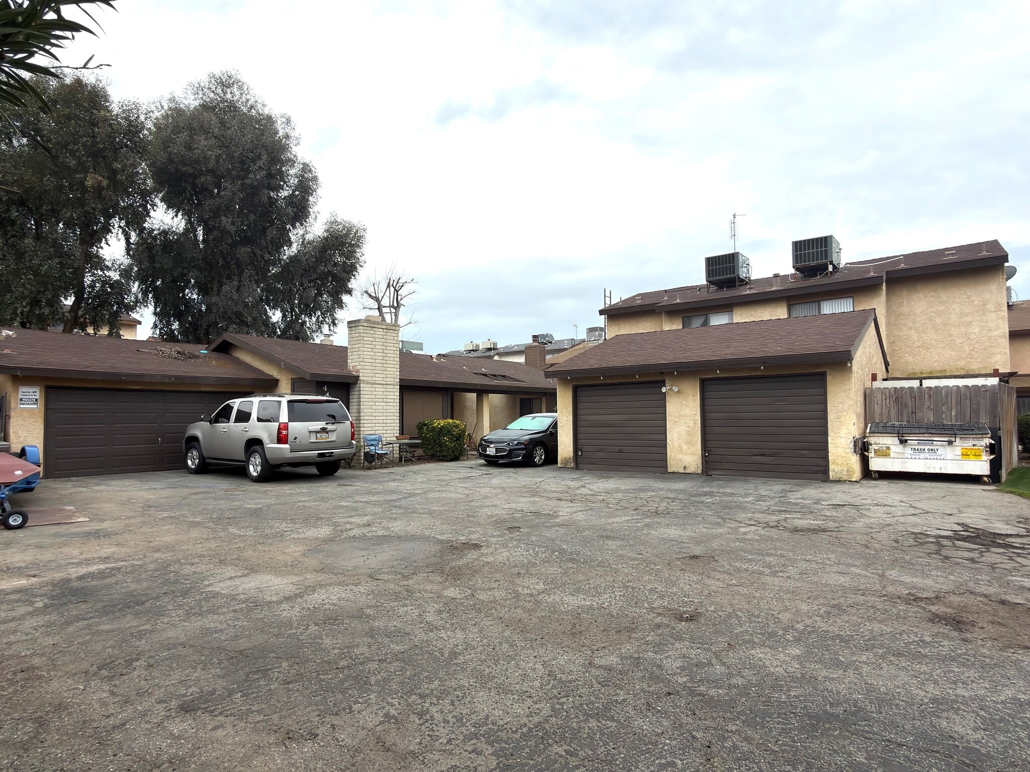 4412 Isla Verde St, Bakersfield, CA for sale Primary Photo- Image 1 of 4