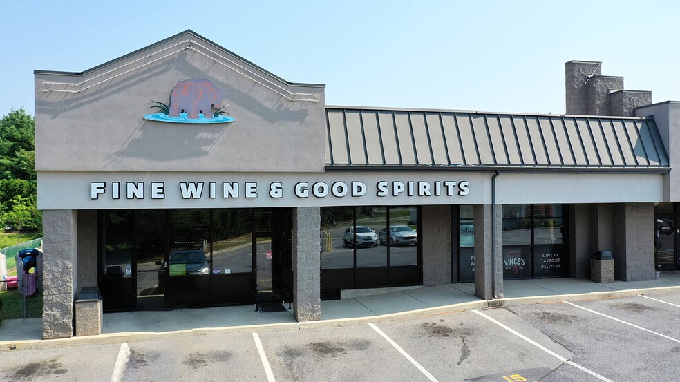 185 W Main St, Macungie, PA for lease - Building Photo - Image 3 of 8