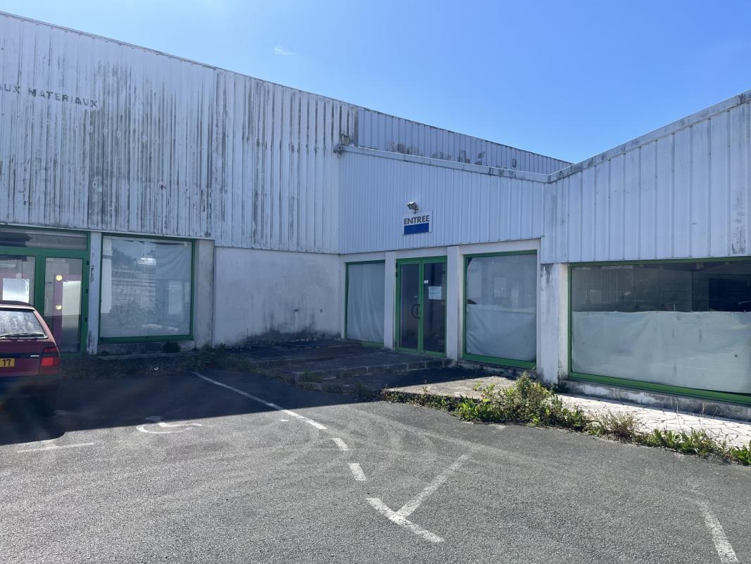 Flex in Bourcefranc-le-Chapus for sale Building Photo- Image 1 of 3