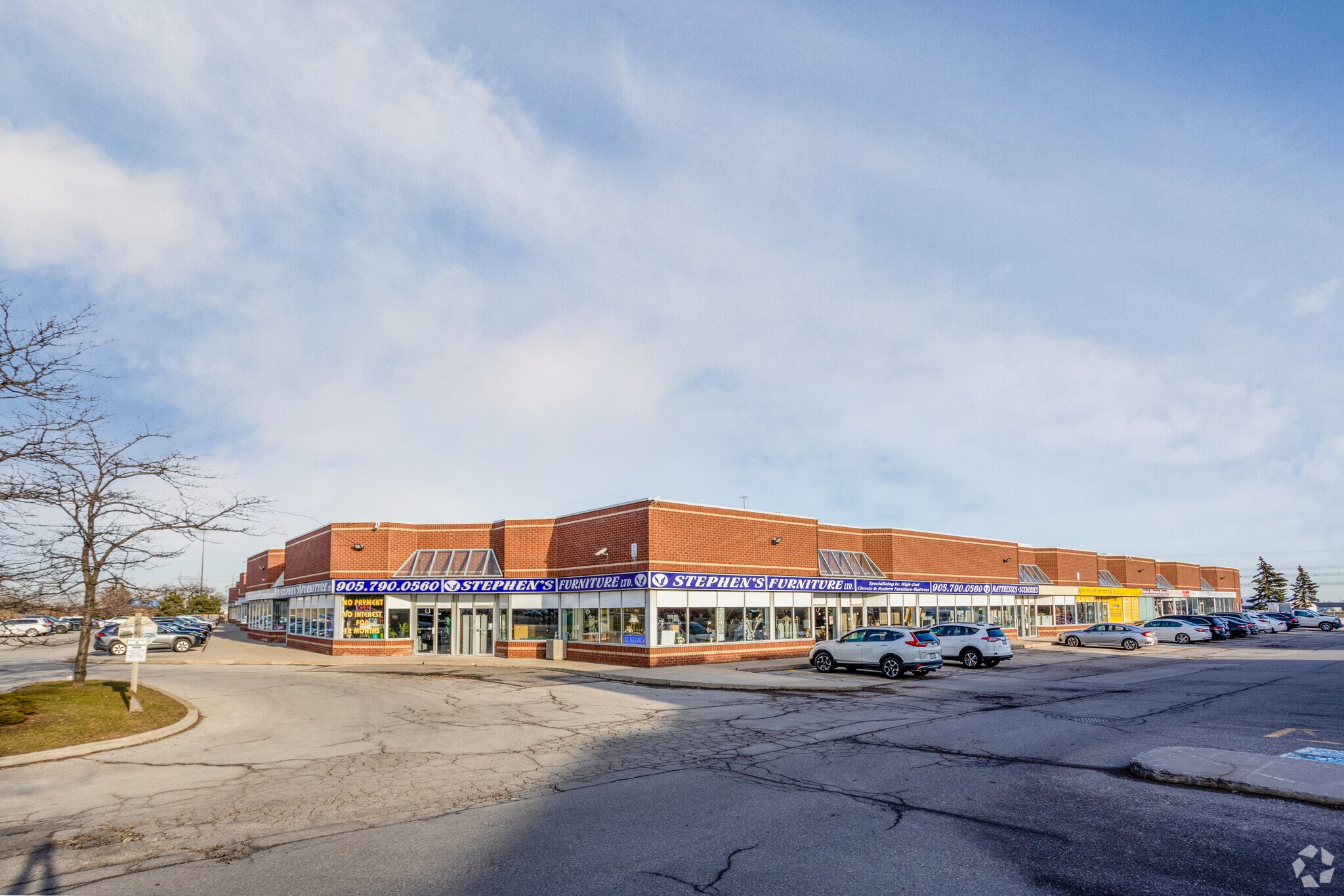 2565-2575 Steeles Ave, Brampton, ON for sale Primary Photo- Image 1 of 1