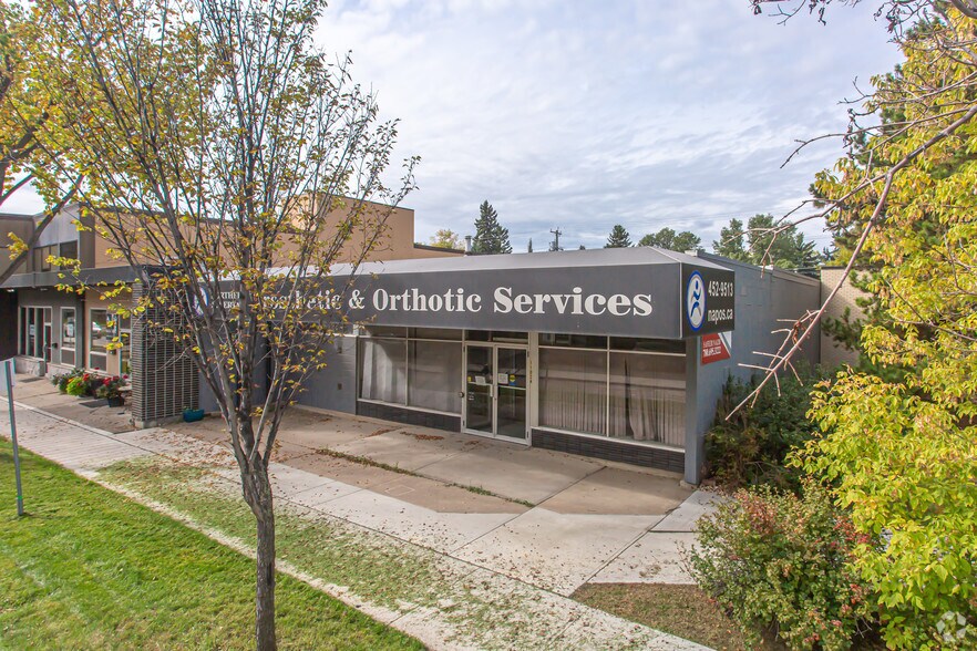 11024 127th St NW, Edmonton, AB à vendre - Photo principale - Image 1 de 1