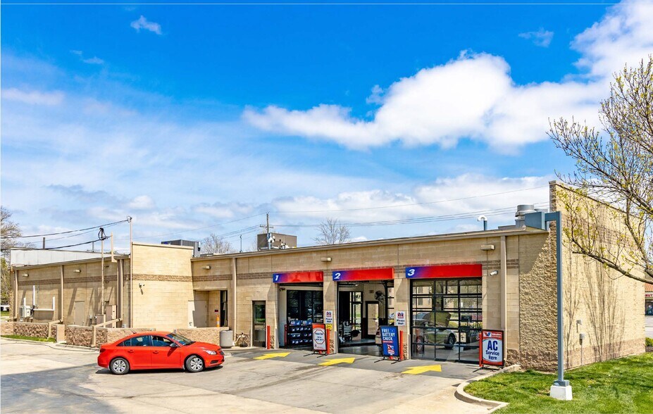 10150 Wornall Rd, Kansas City, MO à vendre - Photo du bâtiment - Image 2 de 2