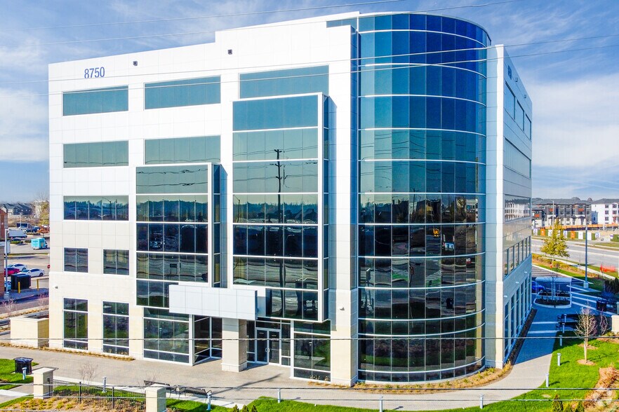 8750 The Gore Rd, Brampton, ON à louer - Photo du bâtiment - Image 1 de 4