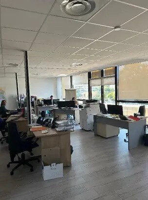 Commerce de détail dans Marseille à louer - Photo du bâtiment - Image 2 de 12