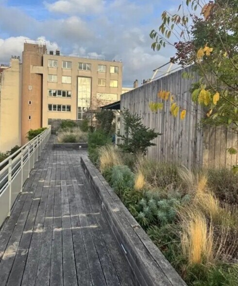Bureau dans Boulogne-Billancourt à vendre - Photo du bâtiment - Image 3 de 8