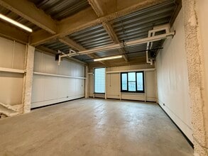 4805 Metropolitan Ave, Ridgewood, NY for lease Building Photo- Image 2 of 6