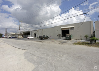 Plus de détails pour 14525-14570 NW 26th Ave, Opa Locka, FL - Industriel/Logistique à louer