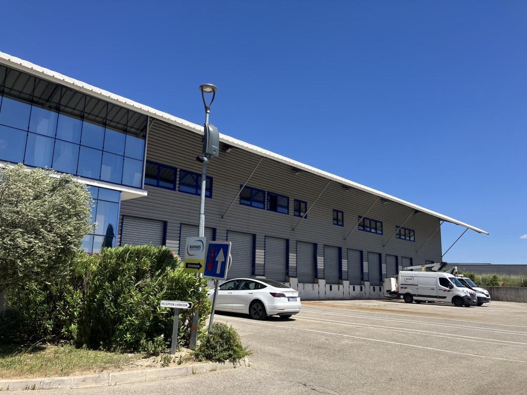 Flex in Aix-en-Provence for lease Building Photo- Image 1 of 7