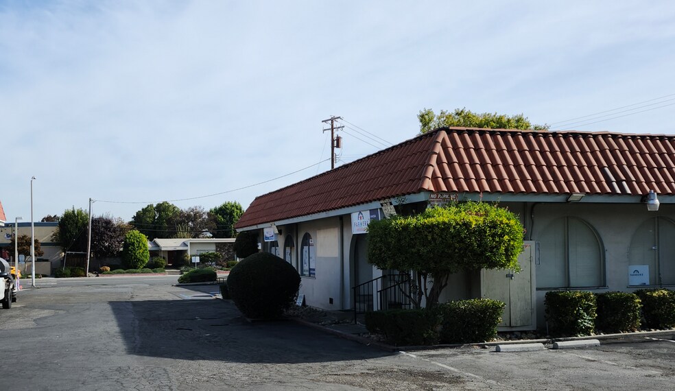 770 Kiely Blvd, Santa Clara, CA à louer - Photo du bâtiment - Image 3 de 12